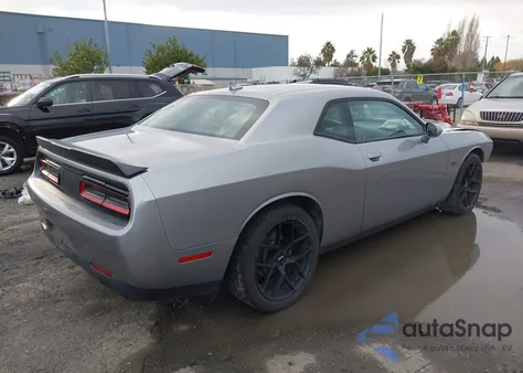 2017 Dodge Challenger R/T z USA, uszkodzony, nr VIN 2C3CDZBT5HH611683